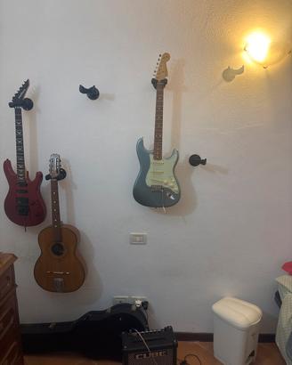 Fender Stratocaster Wintera praticamente nuova