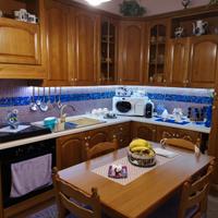 🌟 Cucina in legno massello – Eleganza classica