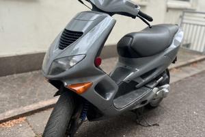 Peugeot Speedfight 1