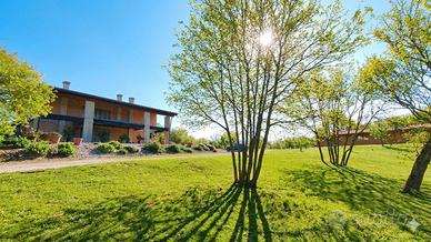 SAN MARINO DEL CARSO agriturismo da ultimare