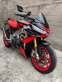 Aprilia tuono v4 factory