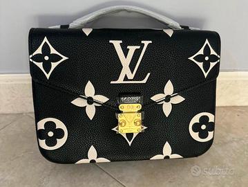 borsa donna nuova con tracolla 100€