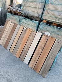 Piastrella Gres Porcellanato effetto legno 20x120