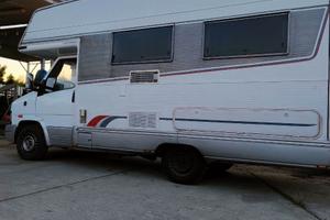 Piccolo camper perfetto stato