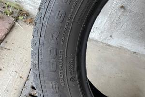 Gomme invernali 215/60 R16