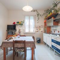 APPARTAMENTO AL SECONDO PIANO IN PALAZZINA DI SOLE