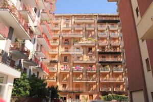 3 LOCALI A PALERMO