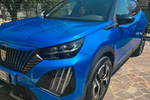 Peugeot 2008GT 130cv EAT8 ineterni in pelle