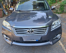 Toyota rav 4 - 2.2 tdcrossover