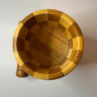 Mortaio e pestello in legno