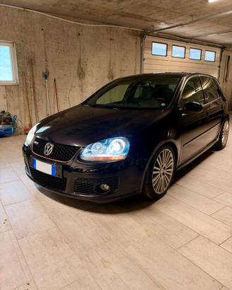 VW Golf GTI 2.0 TFSI