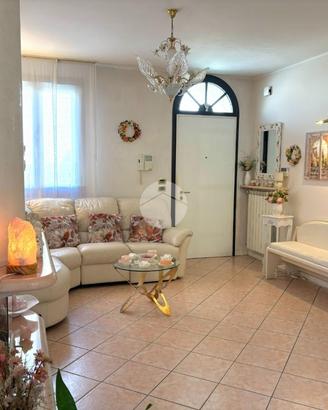 4 LOCALI A VENEZIA