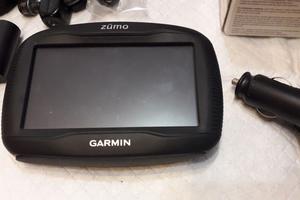 navigatore Garmin Zumo