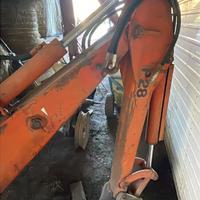 Escavatore per trattore