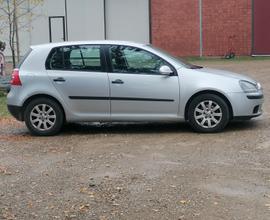 VOLKSWAGEN Golf 5ª serie - 2004