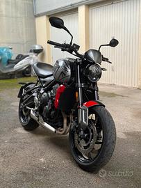 Triumph trident 660