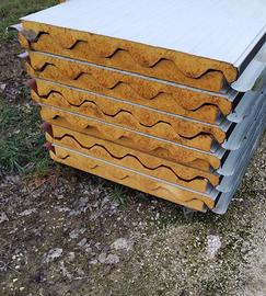 Pannelli coibentati finto coppo