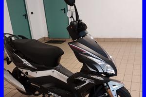 SCOOTER 125cc DISPONIBILE ANCHE A RATE