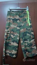 Pantalone capri stampa mimetica