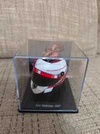 Ferrari Casco F1 Kimi Räikkönen 2007 Scala 1:5