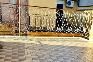 Casa singola con terrazzo - buona esposizione