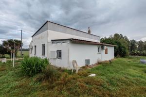 Villa con azienda agricola avviata