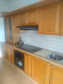 Cucina in legno anni 80