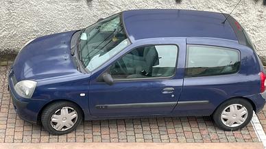 RENAULT Clio 3ª serie - 2006