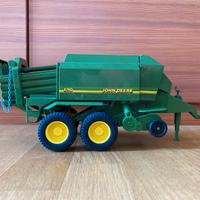 Pressa imballatrice Bruder 02017