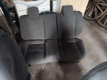 sedili alfa romeo 147
