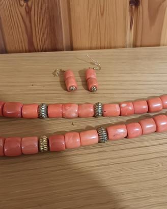 collana e orecchini in corallo Bambù 