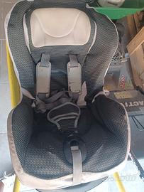seggiolino auto reclinabile