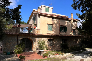 Elegante villa bifamiliare CONTRADA GARISTOPPA