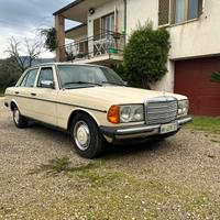 Mercedes Benz W123 200 Gpl