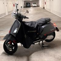 Vespa GTS 300 HPE Super Sport - Perfetta