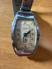 Orologio da polso vintage sovietico Zvezda