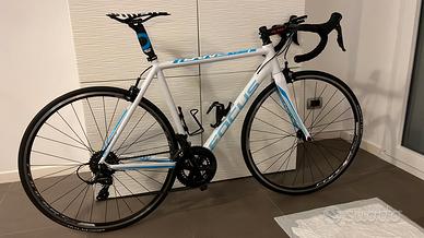 Bicicletta da corsa Focus