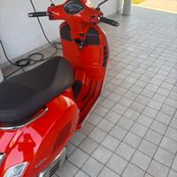 Vespa 300 gts