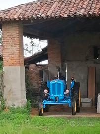 Trattore agricolo