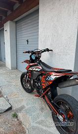 KTM EXC 300 ENDURO/MOTARD (motore nuovo)