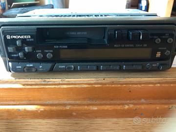 Lettore di audiocassette x auto