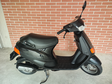Piaggio ZIP FAST RIDER