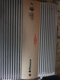 Amplificatore con sub per auto