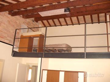 In elegante villa di campagna, recentemente riatru