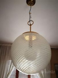 Lampadario a sfera