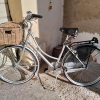 Splendida bicicletta da città Frera "Leonardo"