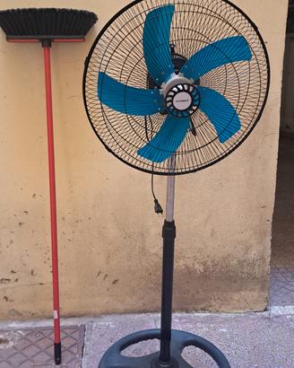 Ventilatore a piantana 3 velocità 