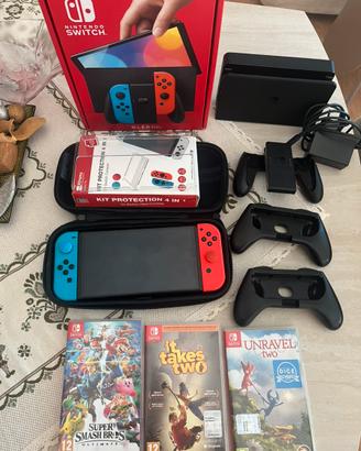 Nintendo Switch OLED Completa di accessori e gioch