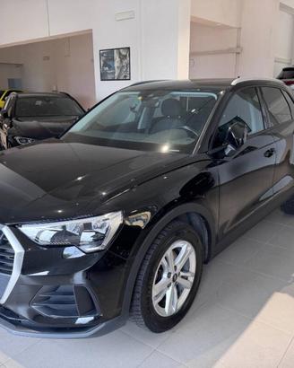 Audi Q3 35 2.0 tdi Business Advanced s-tronic