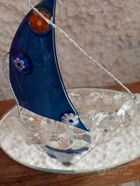 soprammobile con barchetta in vetro 